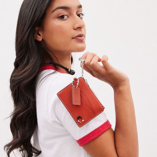 Dámské Pouzdro Na Karty Coach Wavy Zip With Key Ring In Leather Tmavě Oranžové | 4127856-CZ